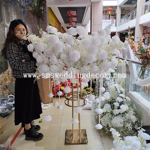 white rose wreath